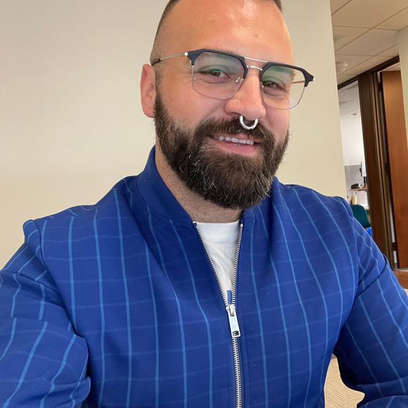 Meet your Posher, Ray - Picture 1 of 1